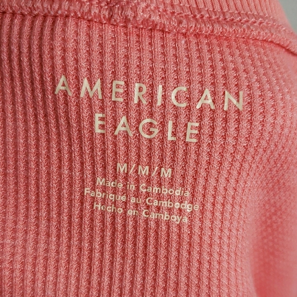 NWT American Eagle AEO Long Sleeve Cropped Hey Baby Mock Neck Tee Medium Preppy - Picture 12 of 12
